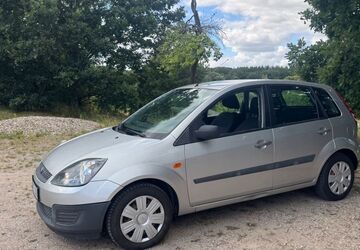 Ford Fiesta 146.000 km 2.700 &euro; Lübeck 23566