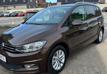 VW Touran 125.774 km 15.990 &euro; Lübeck 23556