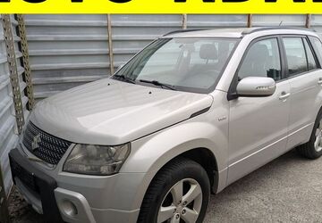 Suzuki Grand Vitara 165.005 km 4.700 &euro; Lübeck 23556