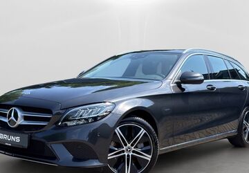 Mercedes-Benz C 300 41.826 km 27.490 &euro; Lübeck 23560
