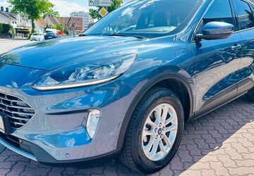 Ford Kuga 100.000 km 16.990 &euro; Lübeck 23556