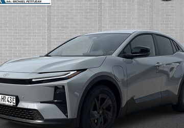 Toyota C-HR 1.104 km 47.290 &euro; Lübeck 23566