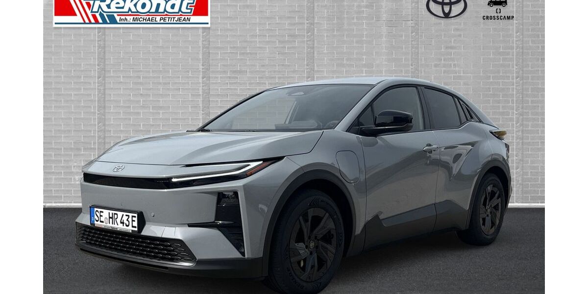 Toyota C-HR 1.104 km 47.290 &euro; Lübeck 23566
