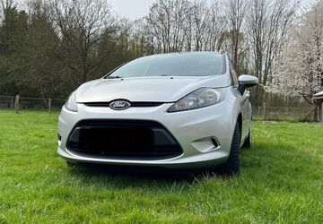 Ford Fiesta 87.000 km 3.990 &euro; Schönberg 23923