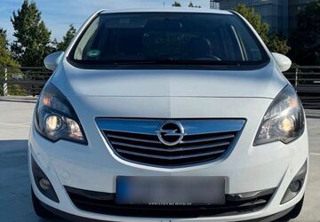 Opel Meriva 238.000 km 3.800 &euro; Lübeck 23568