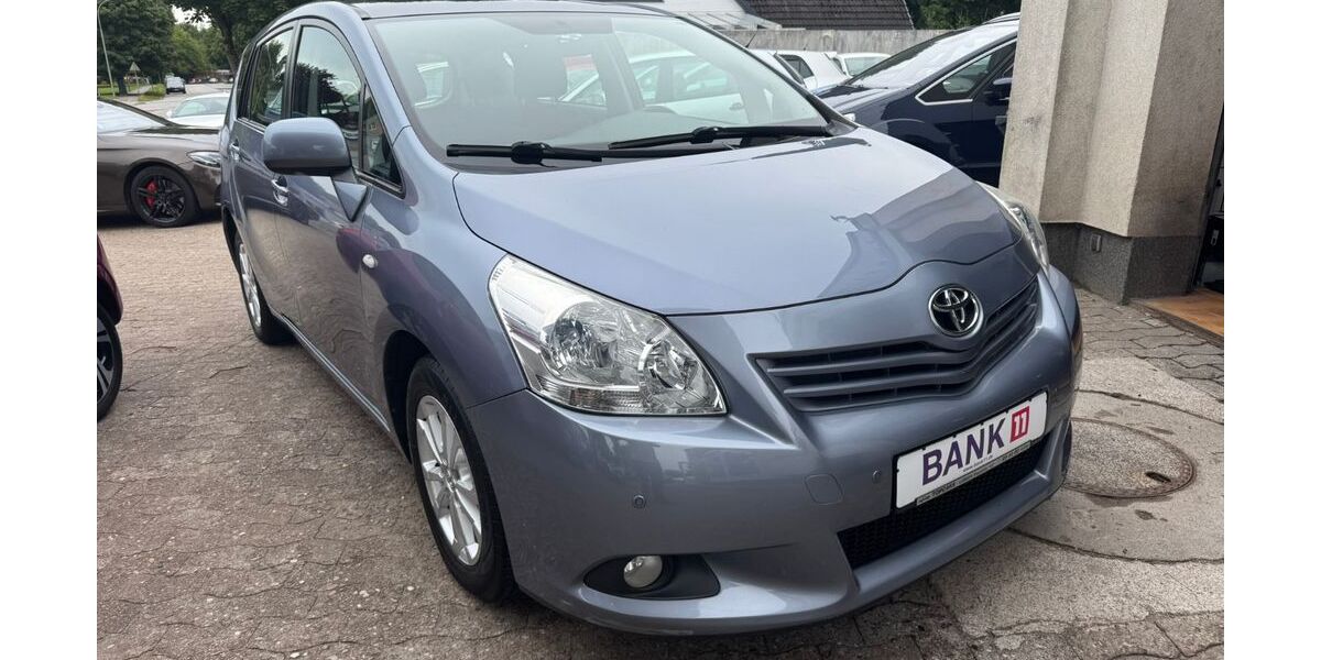 Toyota Verso 132.141 km 9.990 &euro; Lübeck 23556