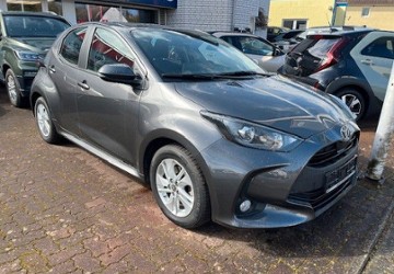 Toyota Yaris 25.479 km 21.980 &euro; Mölln 23879