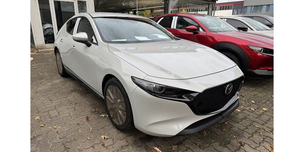 Mazda 3 5.127 km 26.950 &euro; Bad Oldesloe 23843