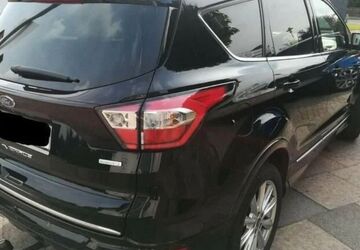 Ford Kuga 97.000 km 17.600 &euro; Lübeck 23560