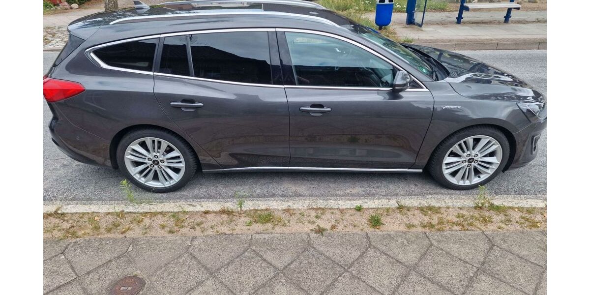 Ford Focus 116.819 km 15.900 &euro; Lübeck 23569