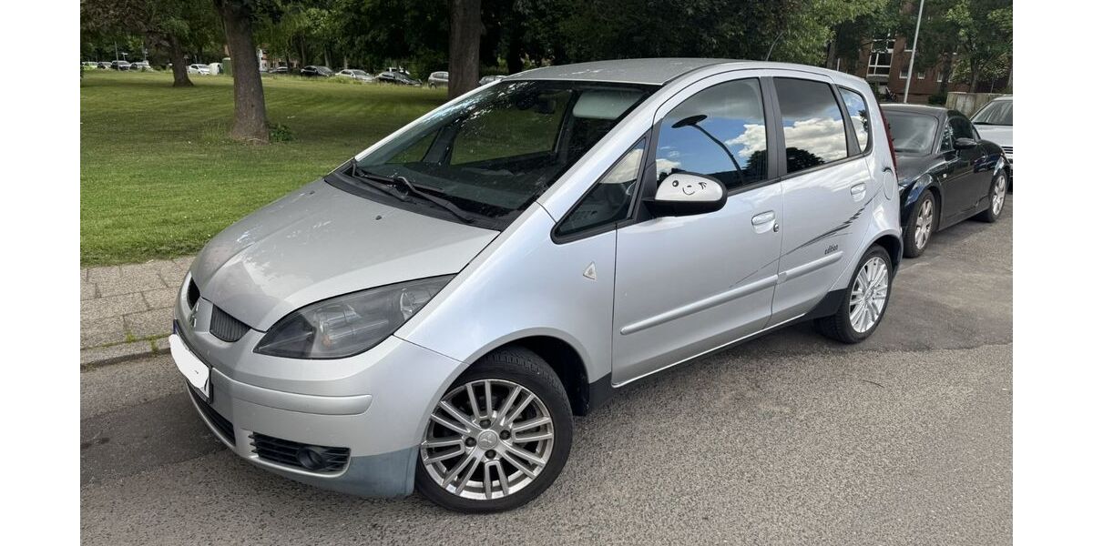 Mitsubishi Colt 52.338 km 4.990 &euro; Lübeck 23556