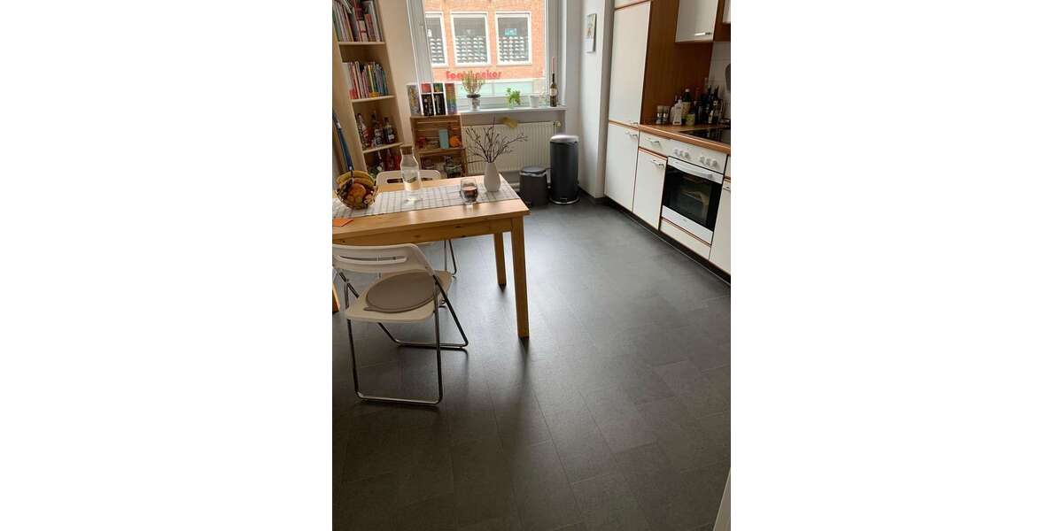 Etagenwohnung Lübeck Innenstadt - 2 Zimmer, 75 m&sup2;, 1.000&euro; | Angebot:27238756