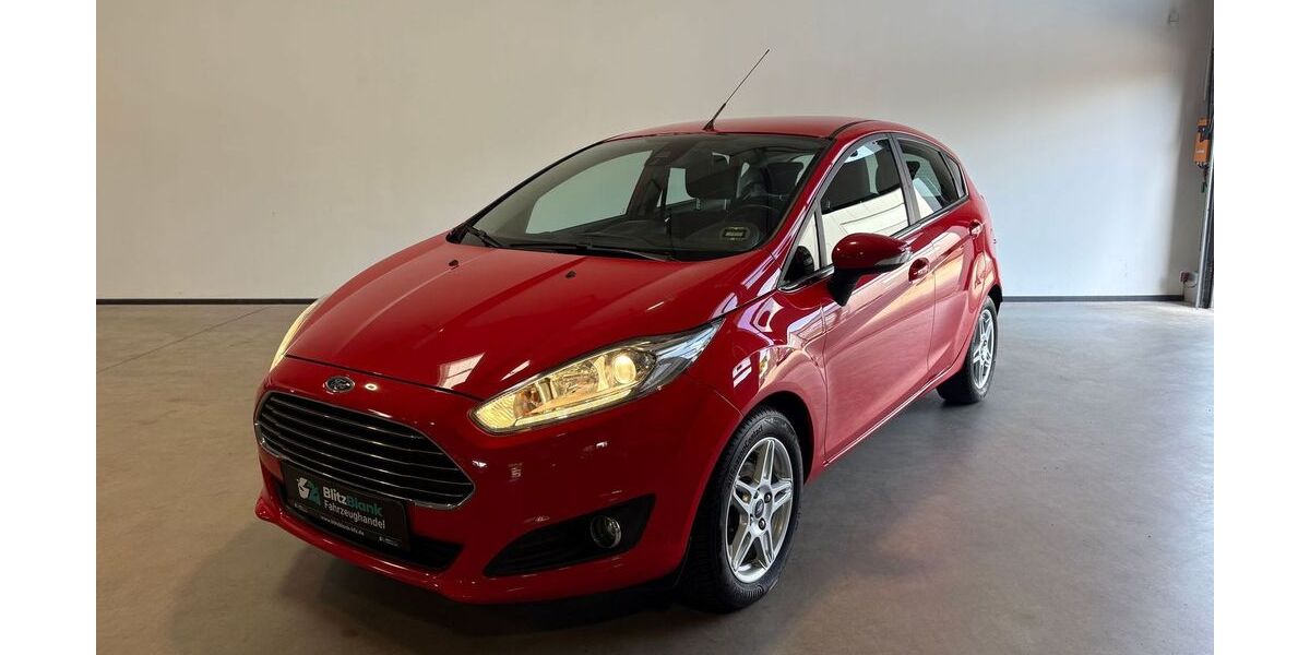 Ford Fiesta 144.640 km 7.990 &euro; Ahrensbök 23623