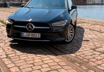 Mercedes-Benz CLA 250 Shooting Brake 126.500 km 21.900 &euro; Lübeck 23564