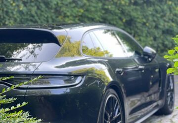 Porsche Panamera 69.000 km 76.500 &euro; Lübeck 23570