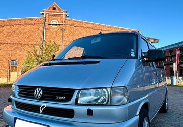 VW T4 Caravelle 229.000 km 15.900 &euro; Lübeck 23554
