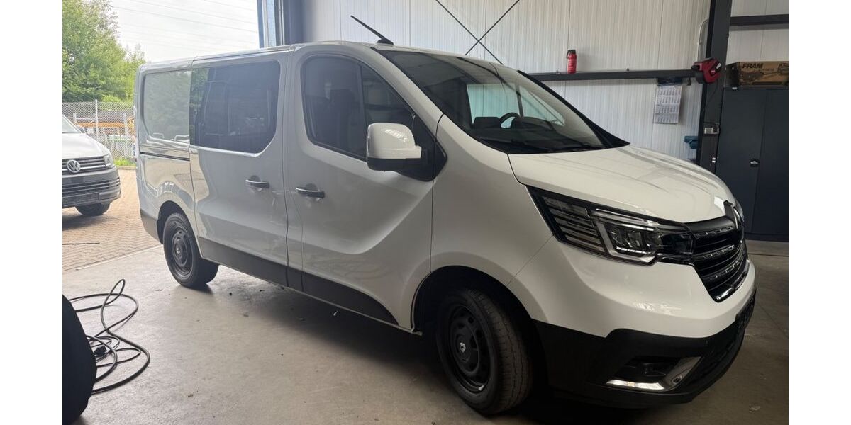 Renault Trafic 60.000 km 21.500 &euro; Lübeck 23556