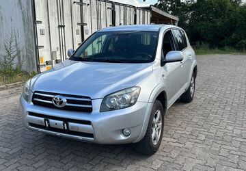 Toyota RAV 4 229.000 km 4.299 &euro; Ahrensbök 23623