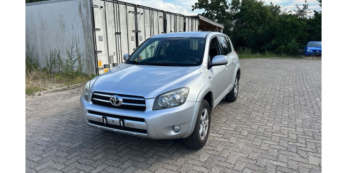Toyota RAV 4 229.000 km 4.299 &euro; Ahrensbök 23623