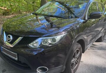 Nissan Qashqai 147.000 km 8.600 &euro; Lübeck 23568