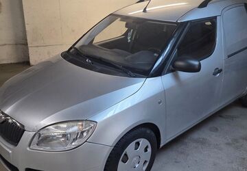 Skoda Praktik 124.000 km 2.090 &euro; Lübeck 23554