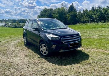 Ford Kuga 95.500 km 11.400 &euro; Stepenitztal 23936