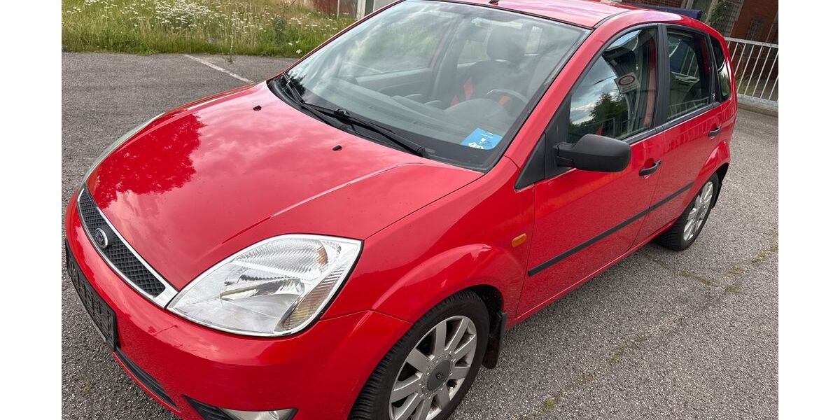 Ford Fiesta 171.000 km 2.600 &euro; Lübeck 23560