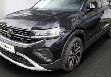 VW T-Cross 1.500 km 27.590 &euro; Lübeck 23560