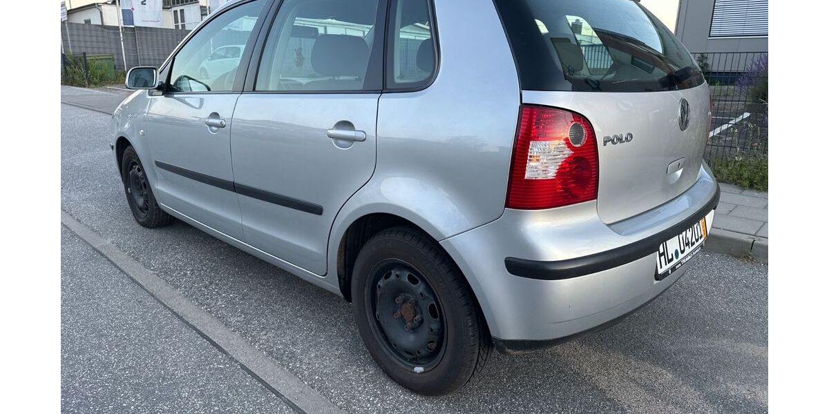 VW Polo 97.000 km 2.600 &euro; Lübeck 23560