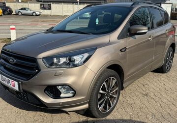 Ford Kuga 44.298 km 18.290 &euro; Lübeck 23556