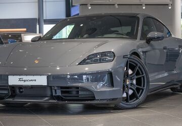 Porsche Taycan 4.900 km 152.490 &euro; Lübeck 23560